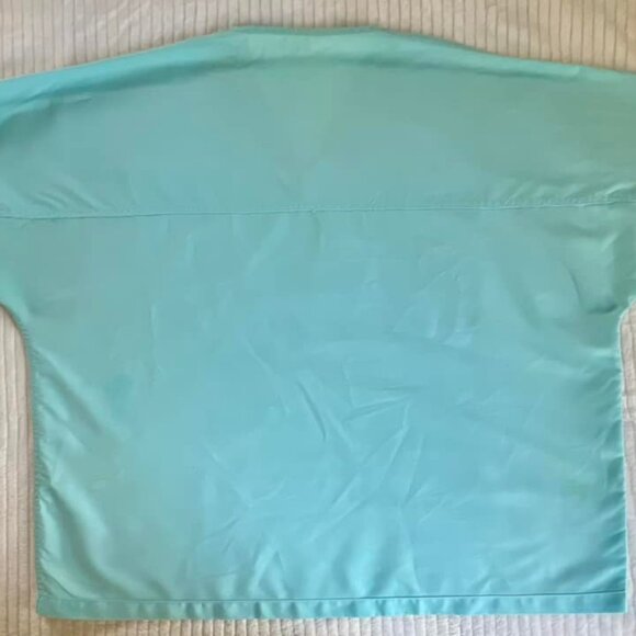 Men's Size 4XL Blue V-Neck Scrub Top - Picture 4 of 6